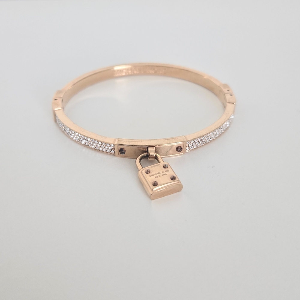 MICHAEL KORS - Pave Padlock Bracelet - Picture 2 of 7